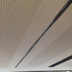 Difusor lineal negro