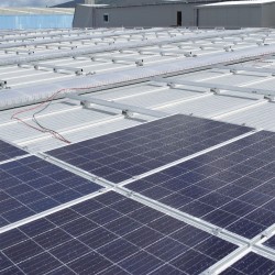 ESTRUCTURA PARA CUBIERTA PLANA DE HASTA 2 PANELES ESTRUCTURA PARA CUBIERTA PLANA DE HASTA 2 PANELES