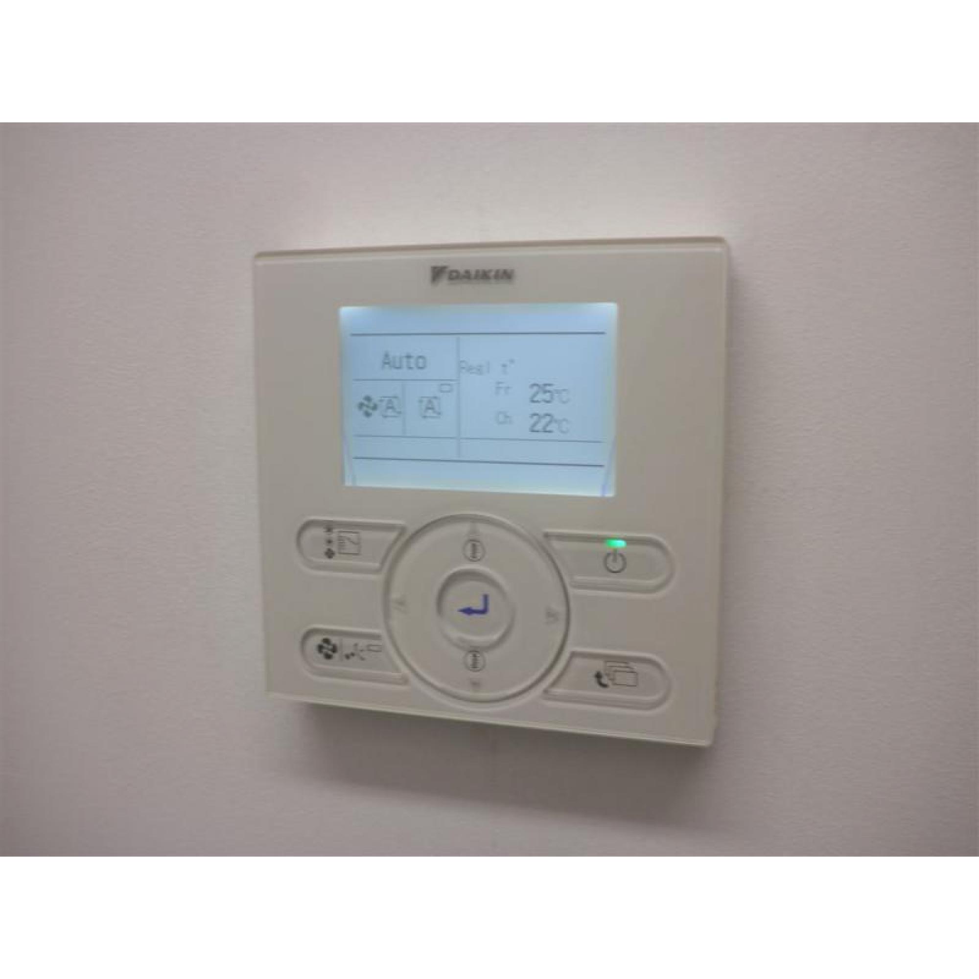 Пульт управления настенный дайкин. Проводной пульт daikin brc315d. Пульт для фанкойла дайкин. Dantex пульт управления фанкойлом. Daikin fwec1a.